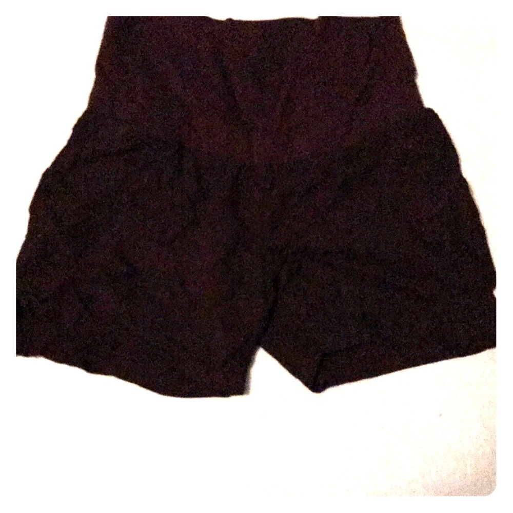 Maternity shorts